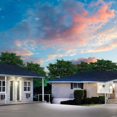 Knights Inn Pine Grove Pine Grove  Екстер'єр фото