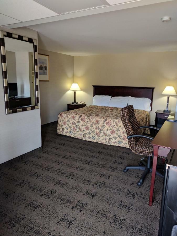 Knights Inn Pine Grove Pine Grove  Екстер'єр фото