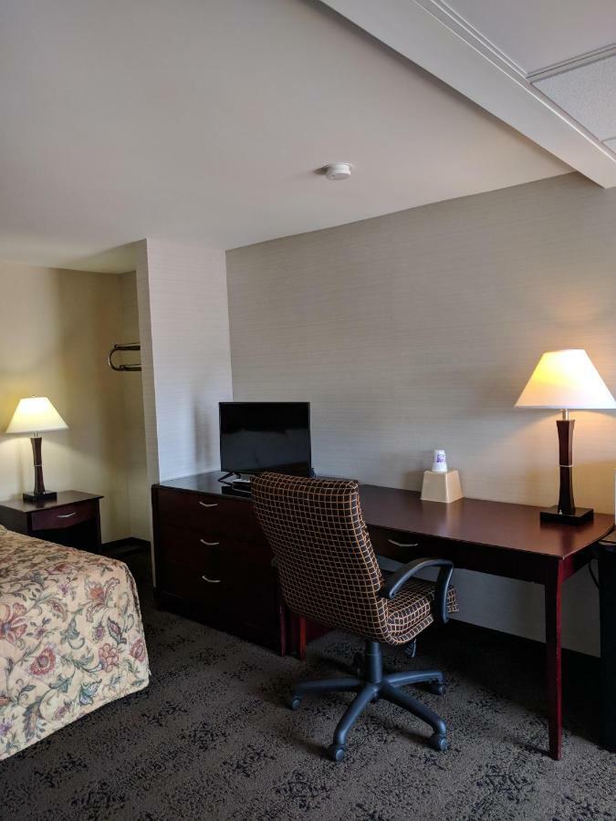 Knights Inn Pine Grove Pine Grove  Екстер'єр фото